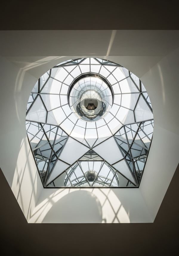 Mass Image Compressor Compressed this image. https://sourceforge.net/projects/icompress/ with Quality:80